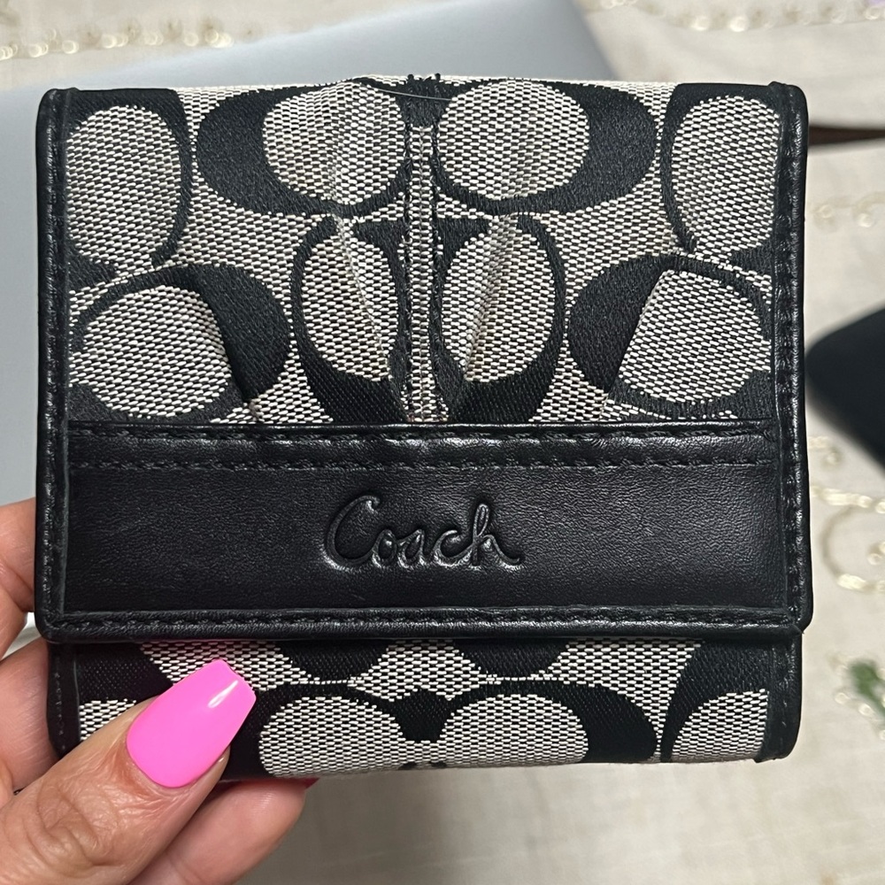 Coach Soho Signature Grey/Black Jacquard Leather Pleated Small Wallet